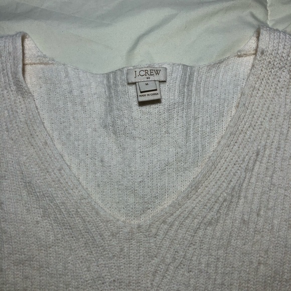J Crew Wool Blend Cream V-neck Sweater - Picture 3 of 6